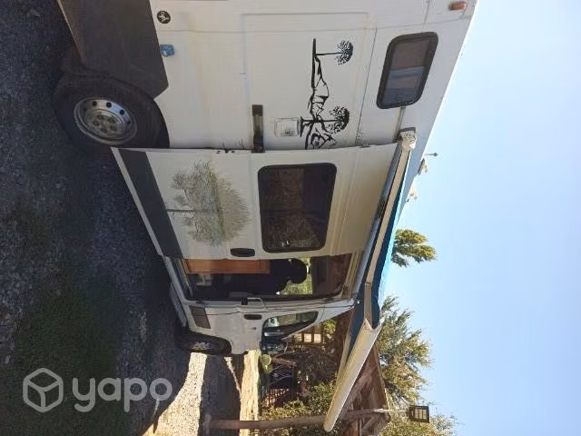 Motorhome — 13